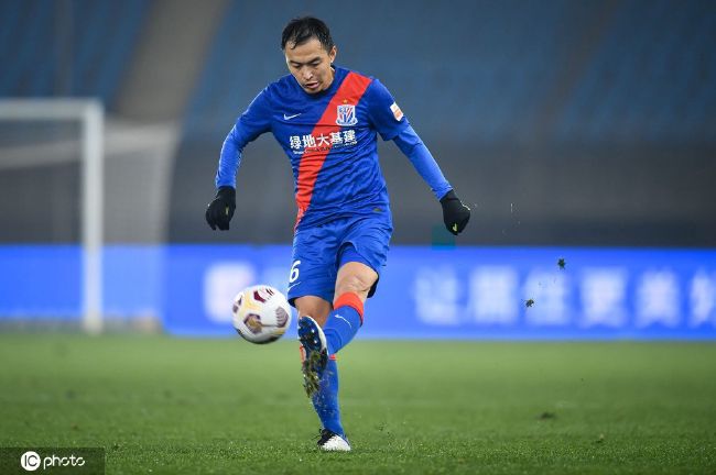 在双方过往的5次交手里，阿森纳以3胜1平1负的战绩占据上风。